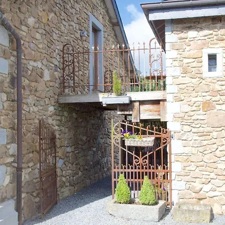 Thermes Oppidum Hébergement de vacances *